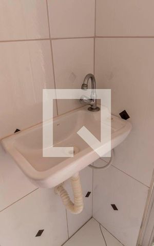 Casa à venda com 300m², 7 quartos e 2 vagas Casa à venda com 300m², 7 quartos e 2 vagasCasa 2 Banheiro
