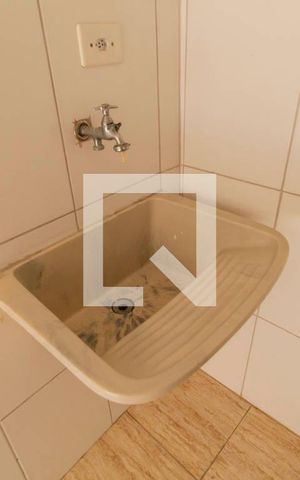 Casa à venda com 300m², 7 quartos e 2 vagas Casa à venda com 300m², 7 quartos e 2 vagasCasa 3 Área de Serviço