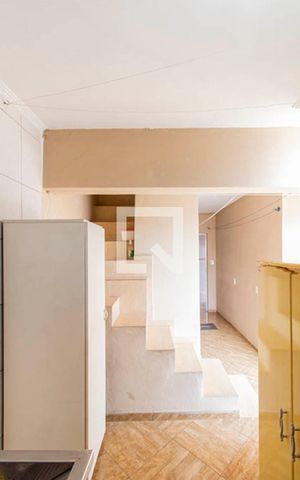 Casa à venda com 300m², 7 quartos e 2 vagas Casa à venda com 300m², 7 quartos e 2 vagasCasa 1 Área de Serviço