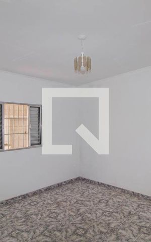 Casa à venda com 300m², 7 quartos e 2 vagas Casa à venda com 300m², 7 quartos e 2 vagasCasa 4 Quarto 1