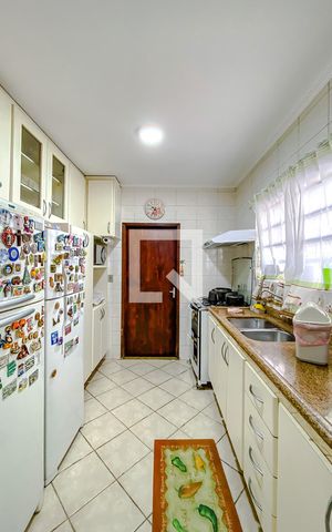 Casa à venda com 114m², 3 quartos e 2 vagasCozinha