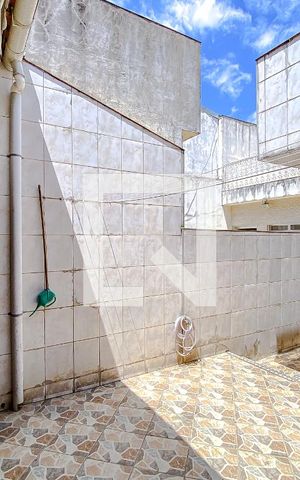 Casa à venda com 114m², 3 quartos e 2 vagasÁrea externa