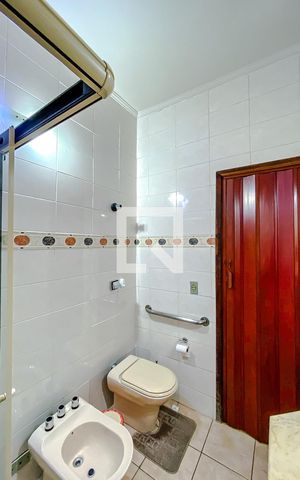 Casa à venda com 114m², 3 quartos e 2 vagasBanheiro