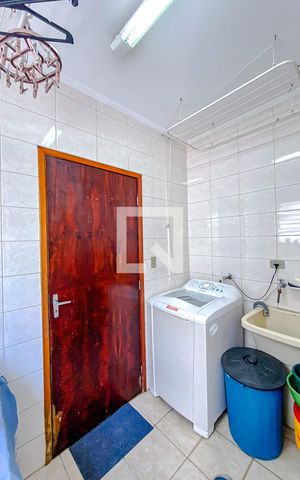Casa à venda com 114m², 3 quartos e 2 vagasÁrea de Serviço