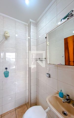 Casa à venda com 114m², 3 quartos e 2 vagasBanheiro de serviço