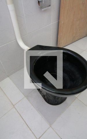 Casa para alugar com 250m², 3 quartos e 8 vagasBanheiro