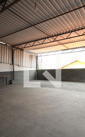 Casa para alugar com 250m², 3 quartos e 8 vagasGaragem