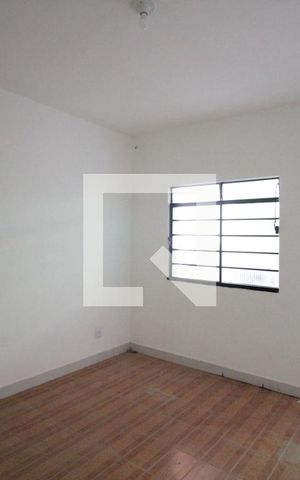 Casa para alugar com 250m², 3 quartos e 8 vagasSala