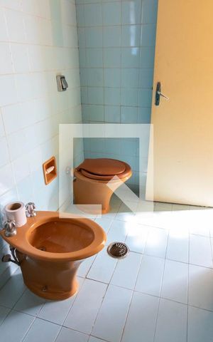 Casa para alugar com 350m², 4 quartos e 3 vagasBanheiro Quarto 3