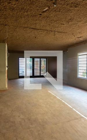 Casa para alugar com 350m², 4 quartos e 3 vagasSala