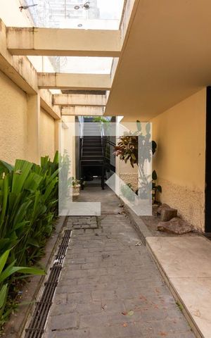 Casa para alugar com 350m², 4 quartos e 3 vagasÁrea comum 