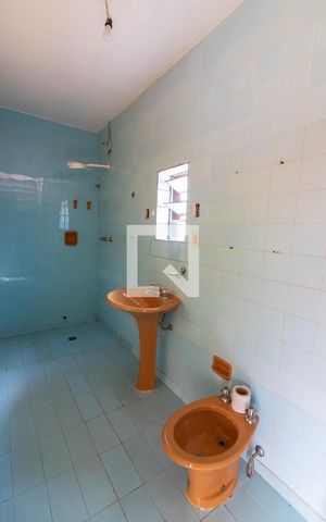 Casa para alugar com 350m², 4 quartos e 3 vagasBanheiro Quarto 3