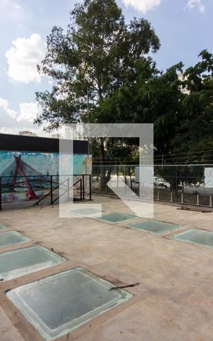 Casa para alugar com 350m², 4 quartos e 3 vagasÁrea comum 