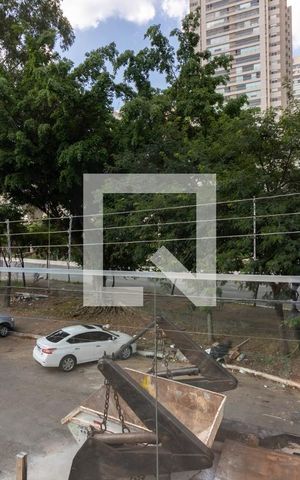 Casa para alugar com 350m², 4 quartos e 3 vagasFachada