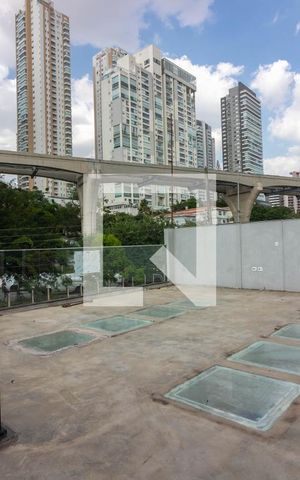 Casa para alugar com 350m², 4 quartos e 3 vagasÁrea comum 