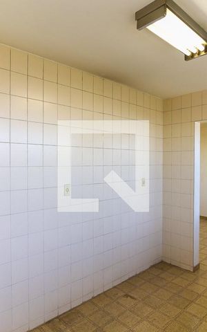 Apartamento para alugar com 140m², 3 quartos e 2 vagas Apartamento para alugar com 140m², 3 quartos e 2 vagasCozinha