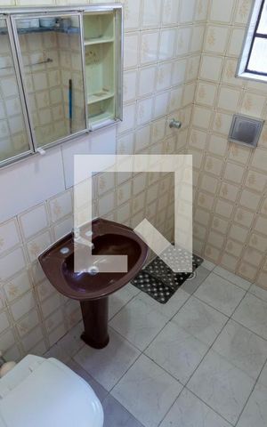 Casa para alugar com 35m², 1 quarto e sem vaga Casa para alugar com 35m², 1 quarto e sem vagaBanheiro
