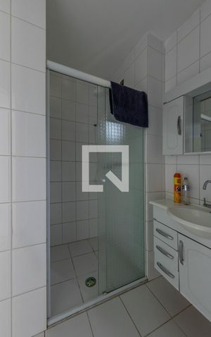 Apartamento para alugar com 55m², 2 quartos e 1 vaga Apartamento para alugar com 55m², 2 quartos e 1 vagaBanheiro
