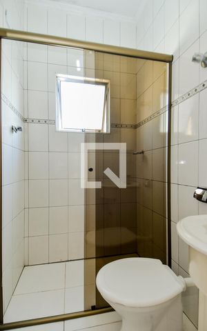 Casa à venda com 230m², 4 quartos e 2 vagasDetalhe banheiro