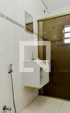 Casa à venda com 230m², 4 quartos e 2 vagasBanheiro