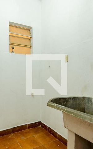Casa à venda com 230m², 4 quartos e 2 vagasÁrea de Serviço