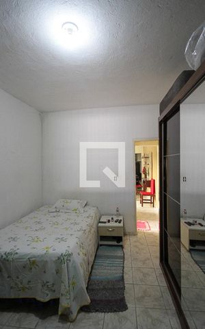 Casa à venda com 187m², 8 quartos e 2 vagas Casa à venda com 187m², 8 quartos e 2 vagasQuarto casa 04