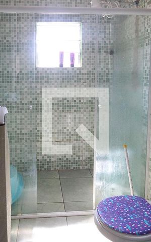 Casa à venda com 187m², 8 quartos e 2 vagas Casa à venda com 187m², 8 quartos e 2 vagasBanheiro