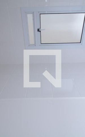 Apartamento para alugar com 43m², 2 quartos e sem vagaBanheiro