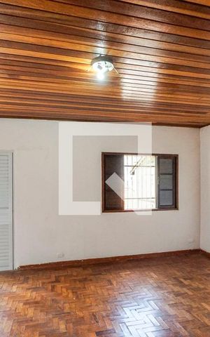 Casa à venda com 250m², 2 quartos e 2 vagas Casa à venda com 250m², 2 quartos e 2 vagasQuarto 01