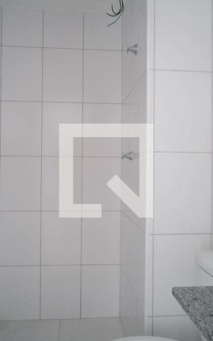 Apartamento para alugar com 34m², 2 quartos e sem vaga Apartamento para alugar com 34m², 2 quartos e sem vagaBanheiro