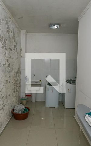 Casa à venda com 540m², 4 quartos e 3 vagas Casa à venda com 540m², 4 quartos e 3 vagasÁrea de Serviço