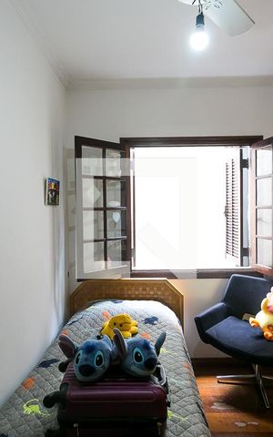 Casa à venda com 540m², 4 quartos e 3 vagas Casa à venda com 540m², 4 quartos e 3 vagasSuíte 2