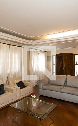 Casa à venda com 540m², 4 quartos e 3 vagas Casa à venda com 540m², 4 quartos e 3 vagasSala 1