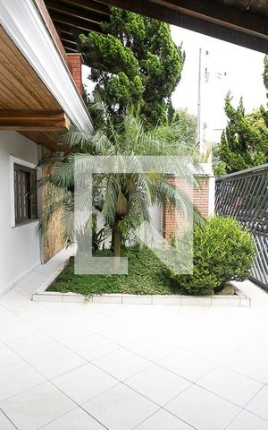 Casa à venda com 540m², 4 quartos e 3 vagas Casa à venda com 540m², 4 quartos e 3 vagasJardim