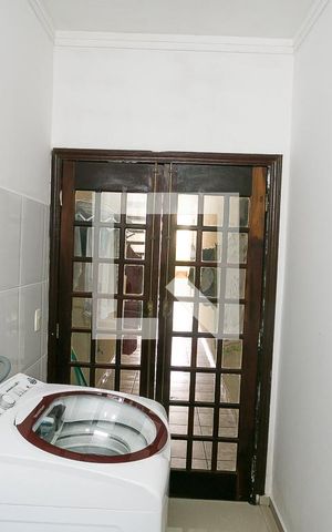 Casa à venda com 540m², 4 quartos e 3 vagas Casa à venda com 540m², 4 quartos e 3 vagasÁrea de Serviço
