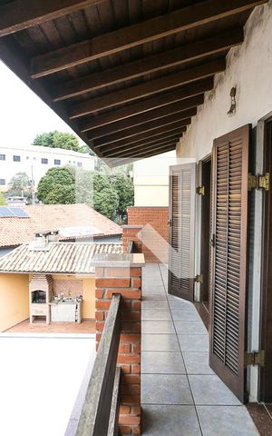 Casa à venda com 540m², 4 quartos e 3 vagas Casa à venda com 540m², 4 quartos e 3 vagasSuíte 2