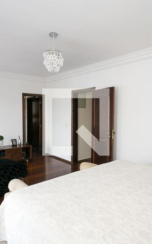 Casa à venda com 540m², 4 quartos e 3 vagas Casa à venda com 540m², 4 quartos e 3 vagasSuíte 2