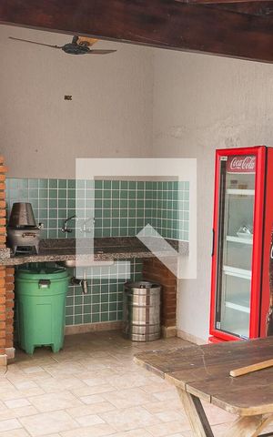 Casa à venda com 540m², 4 quartos e 3 vagas Casa à venda com 540m², 4 quartos e 3 vagasÁrea comum - Churrasqueira