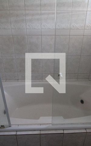 Casa à venda com 170m², 3 quartos e 2 vagasBanheiro