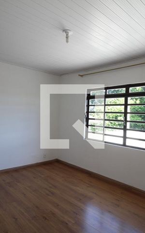 Casa à venda com 170m², 3 quartos e 2 vagasSuíte
