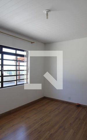 Casa à venda com 170m², 3 quartos e 2 vagasSuíte