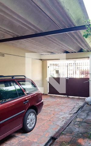 Casa à venda com 325m², 3 quartos e 3 vagas Casa à venda com 325m², 3 quartos e 3 vagasGaragem