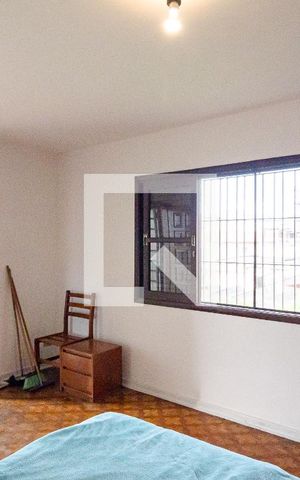 Casa à venda com 325m², 3 quartos e 3 vagas Casa à venda com 325m², 3 quartos e 3 vagasSuíte