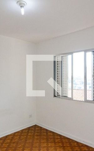 Casa à venda com 325m², 3 quartos e 3 vagas Casa à venda com 325m², 3 quartos e 3 vagasQuarto 1