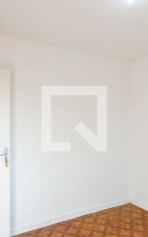 Casa à venda com 325m², 3 quartos e 3 vagas Casa à venda com 325m², 3 quartos e 3 vagasQuarto 1
