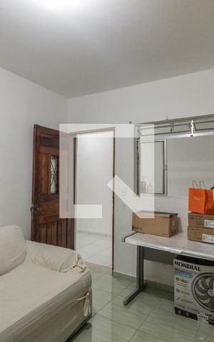 Casa à venda com 200m², 3 quartos e 2 vagas Casa à venda com 200m², 3 quartos e 2 vagasCasa 2