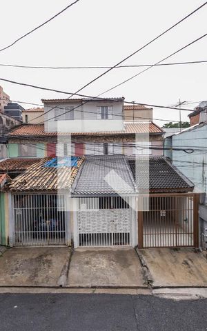 Casa à venda com 200m², 3 quartos e 2 vagas Casa à venda com 200m², 3 quartos e 2 vagasVaranda Quarto 1