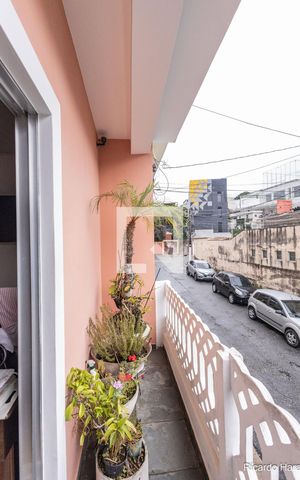 Casa à venda com 200m², 3 quartos e 2 vagas Casa à venda com 200m², 3 quartos e 2 vagasVaranda Quarto 1