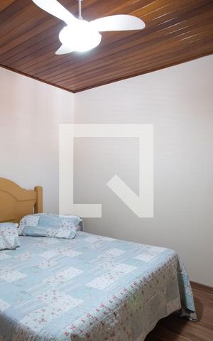 Casa à venda com 246m², 3 quartos e 3 vagas Casa à venda com 246m², 3 quartos e 3 vagasQuarto 1