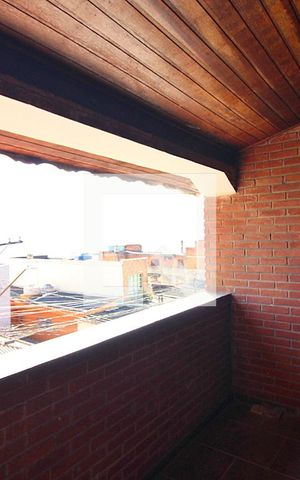 Casa à venda com 250m², 3 quartos e 1 vagaQuarto 1 Sacada